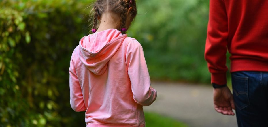 child-3636263_1280