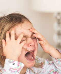 sad-child-girl-negative-emotions-crying-feeling-2024-12-01-22-30-57-utc